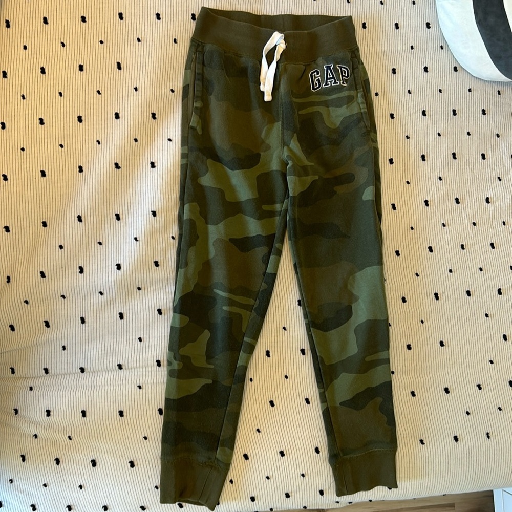 GAP boys sweatpants size M